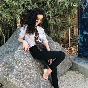 Meet your Posher, Sair